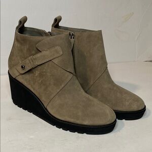 Eileen Fisher Tinker Women's Taupe Wedge suede Ankle Boots size 11